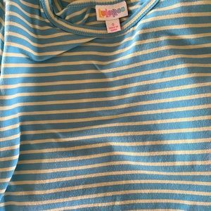 Small lularoe Carly dress. Pet friendly home. Worn a couple times.